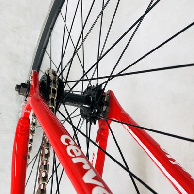 12 кг 700C односкоростной трассы алюминиевого каркаса фиксированный велосипед с вилкой из углеродного волокна