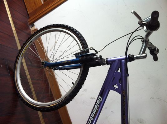 Бесцепочечный алюминиевый ствол 26 &quot;Мужской Shimano 21S MTB горный велосипед с передней подвеской