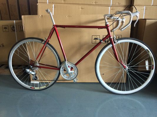700C Дорожный велосипед с Hi-Ten Steel Lugged Frame Shimano 14S Классический и калибр тормоза