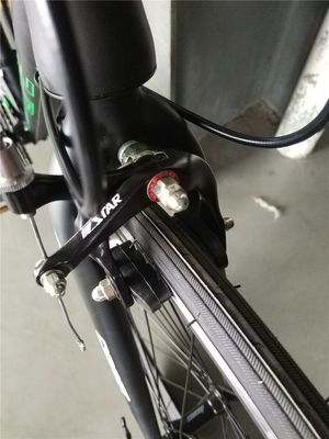Shimano Derailleur 700C алюминиевый дорожный велосипед с рамой цунами и грузоподъемностью 160 кг