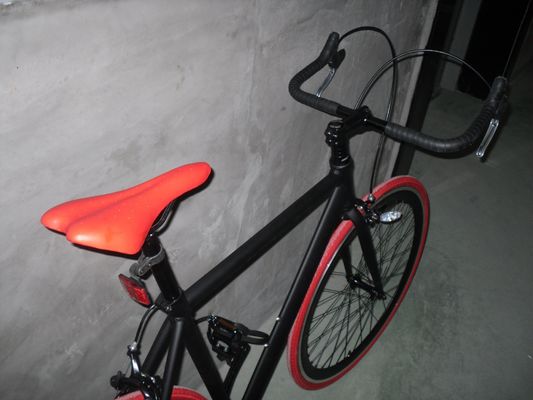 700C Full Matte Black OEM Алюминиевый каркас односкоростной дорожный велосипед валовой вес 13 кг