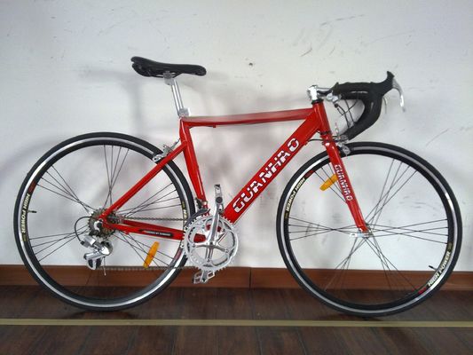 Стенд беспроводной 700c CE Shimano 21S Алюминиевый каркас Тайваньские детали Дорожный велосипед для мужчин